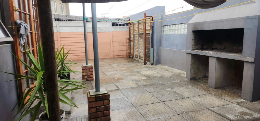 3 Bedroom Property for Sale in New Woodlands Western Cape